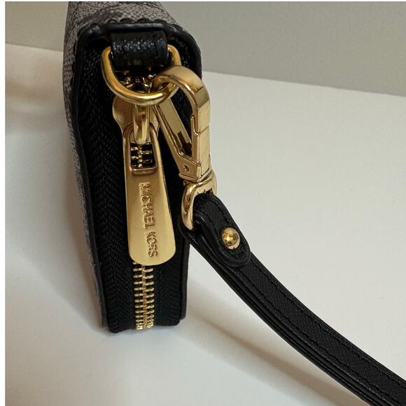 Michael Kors Jet Set Large Wallet Wristlet Signature Black and Gray EUC - Picture 6 of 14